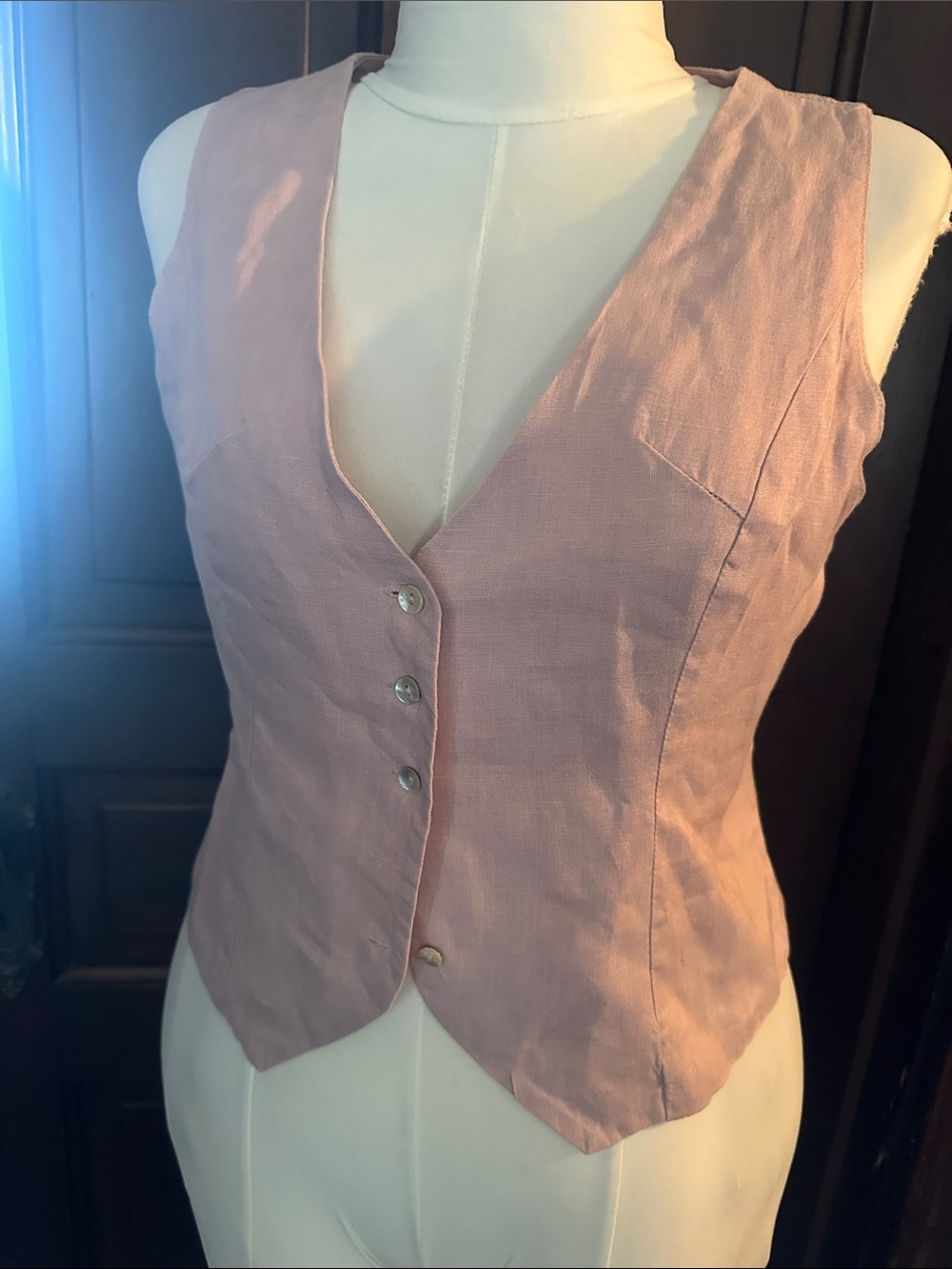 Sleeveless Rose Pink Linen-Blend Button Vest